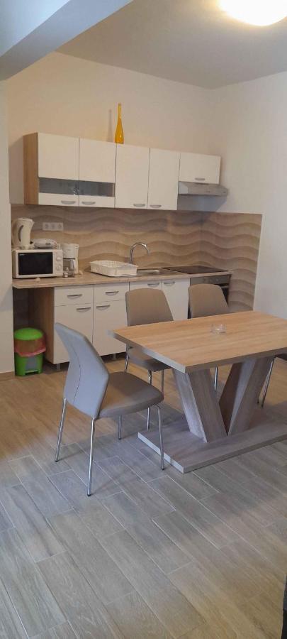 Apartment Lopar 9 Екстер'єр фото